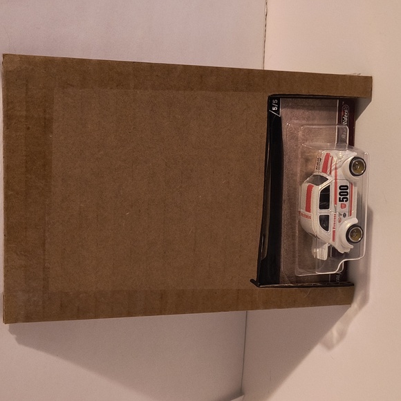 D2 Hot Wheels 60s Fiat 500d Modificado air cooled - Picture 3 of 3